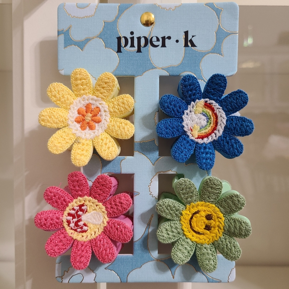 Piper K Crochet Daisy Flower Hair Clips Set